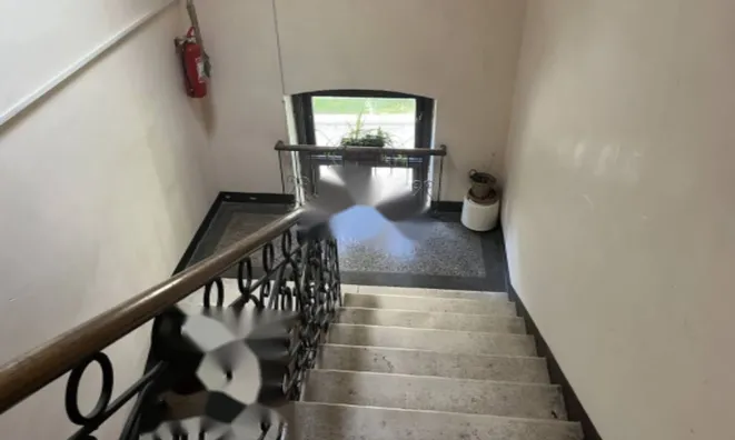 Недвижимость Трехкомнатная квартира в центре: 18