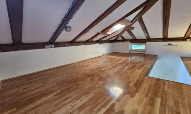 Недвижимость Трехкомнатная квартира в Центре: 10