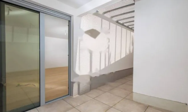 Недвижимость Трёхкомнатная квартира в Подрум: 3