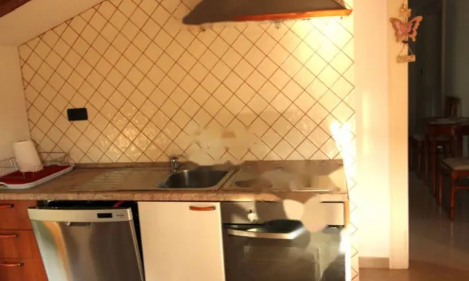 Недвижимость Двухкомнатная квартира Центр: 9