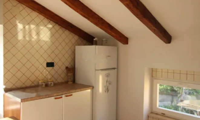 Недвижимость Двухкомнатная квартира Центр: 10