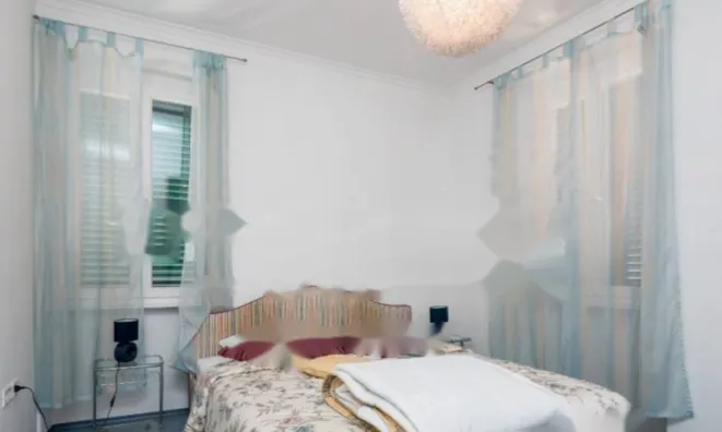 Недвижимость Трехкомнатная квартира в центре: 7