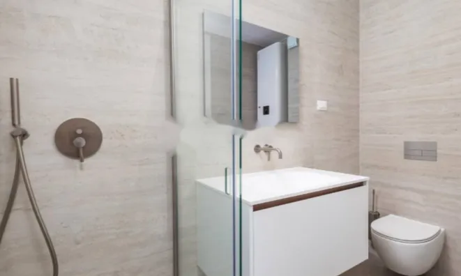 Недвижимость Трёхкомнатная квартира в центре: 10