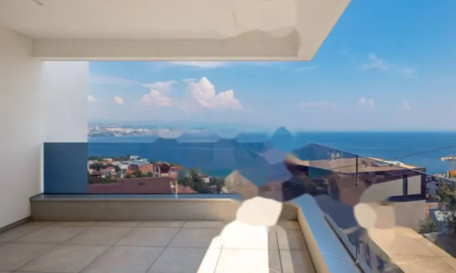 Недвижимость Трехкомнатная квартира в центре: 2