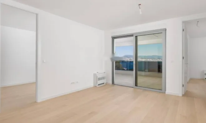 Недвижимость Трехкомнатная квартира центр: 7