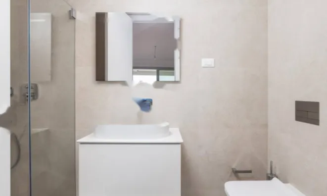 Недвижимость Трехкомнатная квартира центр: 9