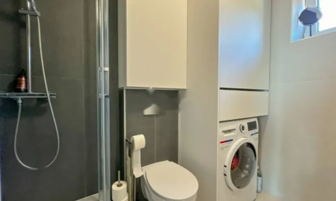 Недвижимость Двухкомнатная квартира в Центре: 11