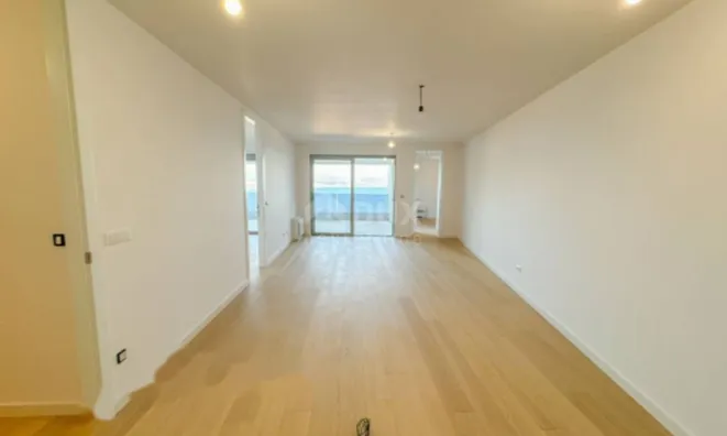 Недвижимость Трехкомнатная квартира Центр: 16