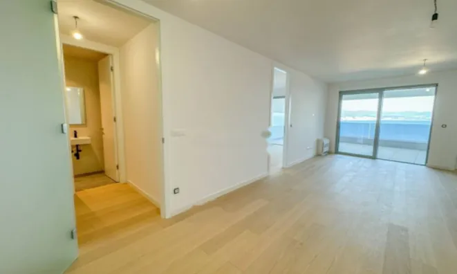 Недвижимость Трехкомнатная квартира Центр: 18