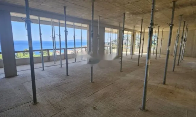 Недвижимость Четырёхкомнатная квартира в центре: 16