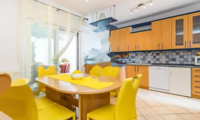 Недвижимость Четырехкомнатная квартира в центре Oпатии: 5