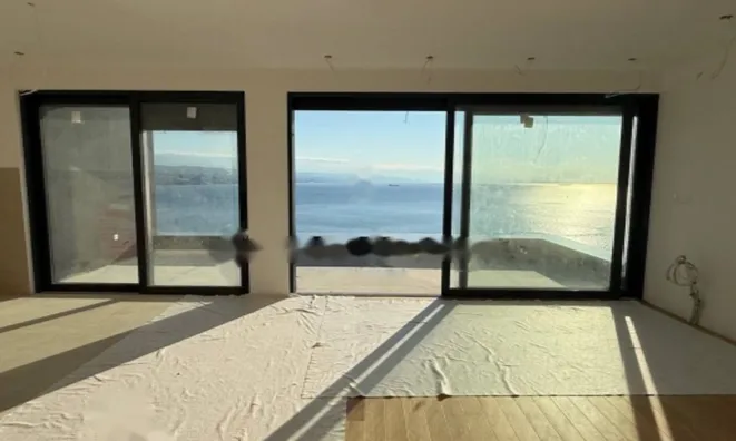 Недвижимость Четырехкомнатная квартира Центр: 13