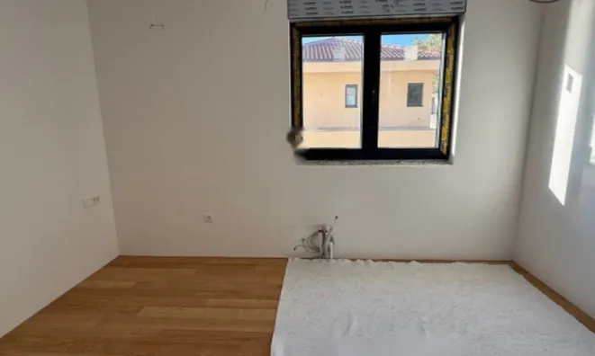 Недвижимость Четырехкомнатная квартира Центр: 17