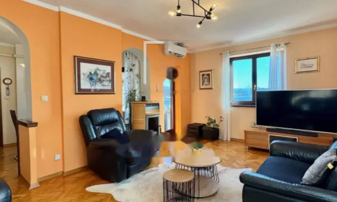 Недвижимость Четырехкомнатная квартира, Опатия: 2