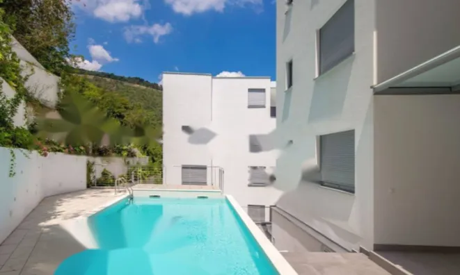 Недвижимость Трёхкомнатная квартира в центре: 16