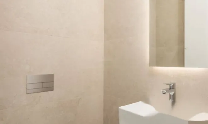 Недвижимость Трёхкомнатная квартира в центре: 18