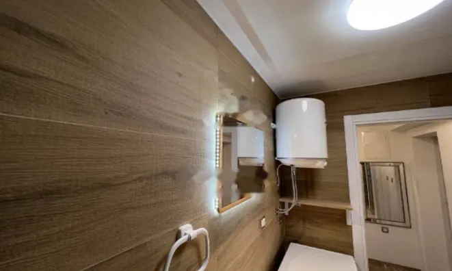 Недвижимость Двухкомнатная квартира, центр: 17