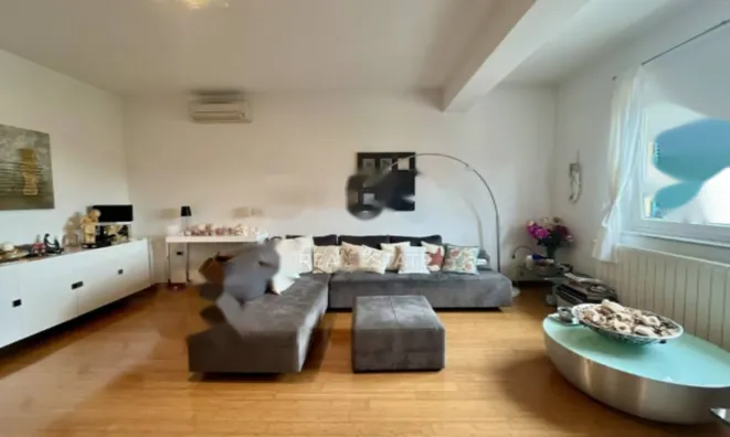 Недвижимость Трехкомнатная квартира Центр: 5