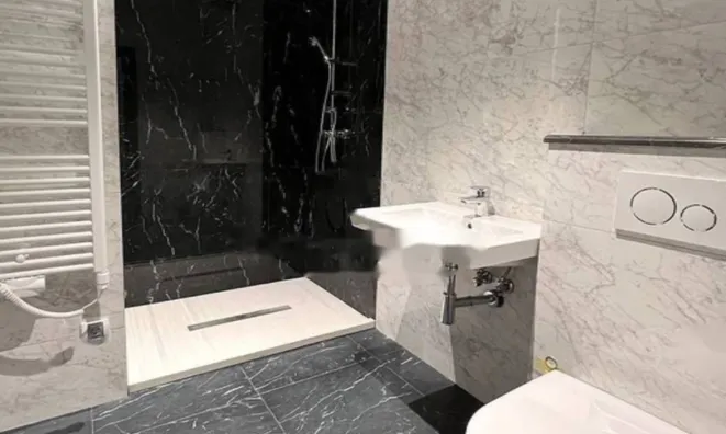 Недвижимость Трехкомнатная квартира Центр: 23