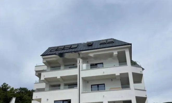 Недвижимость Трёхкомнатная квартира в центре: 5