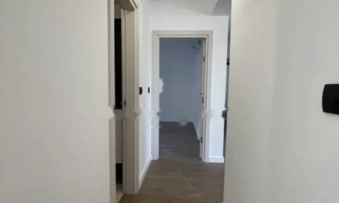 Недвижимость Трёхкомнатная квартира в центре: 14