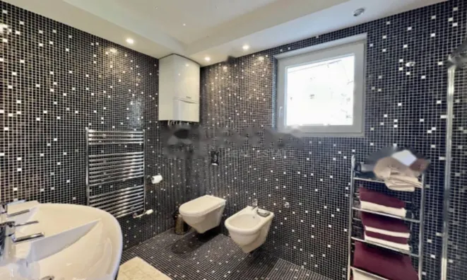 Недвижимость Квартирa 4 комн. в Опации: 13