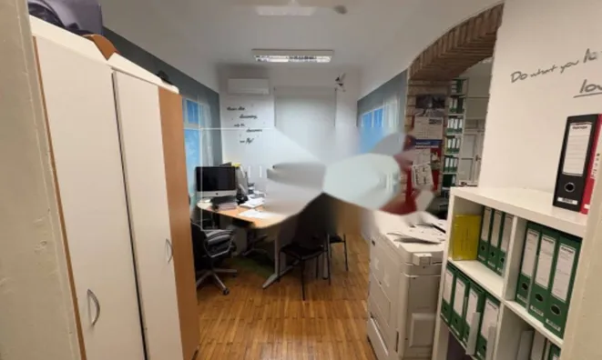 Недвижимость Двухкомнатная квартира в центре: 6