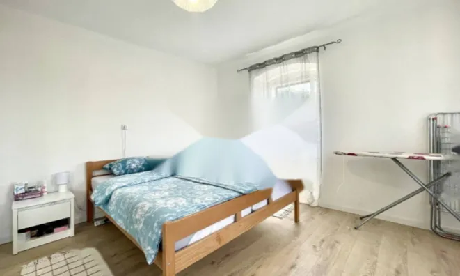 Недвижимость Трехкомнатная квартира Ика: 10