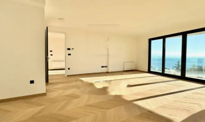 Недвижимость Двухкомнатная квартира, Опатия.: 2