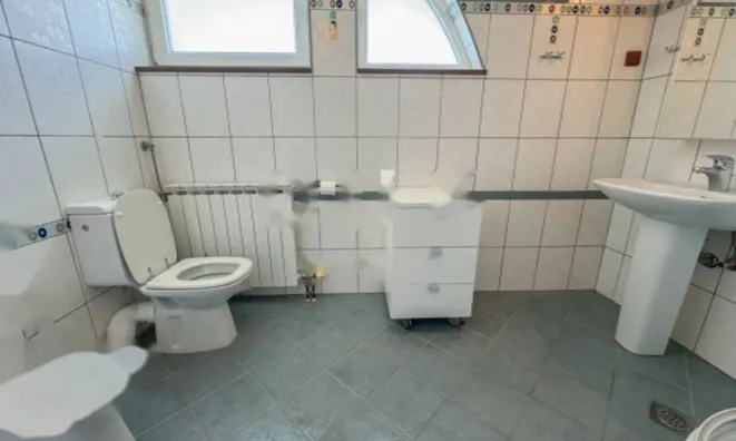 Недвижимость Трёхкомнатная квартира в центре: 20