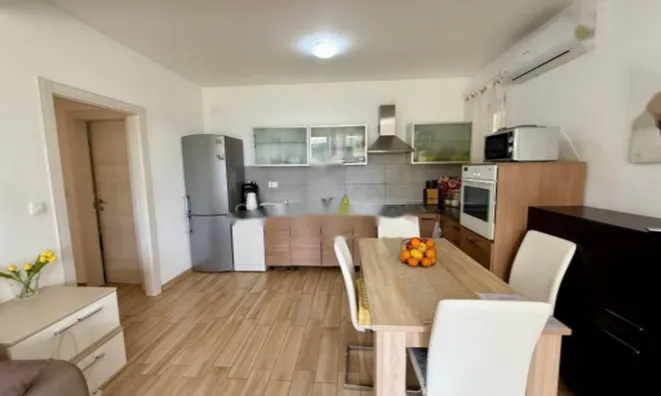 Недвижимость Трехкомнатная квартира Приземье, Запад, Опатия.: 1