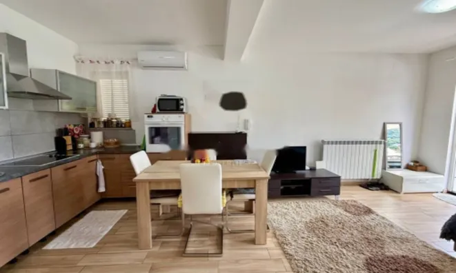 Недвижимость Трехкомнатная квартира Приземье, Запад, Опатия.: 8