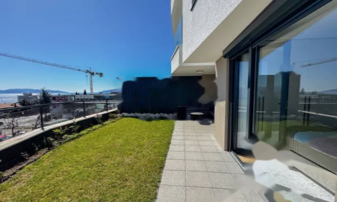 Недвижимость Трёхкомнатная квартира в центре: 3