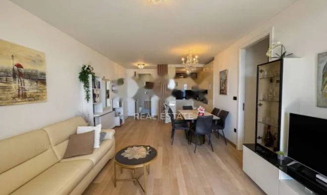 Недвижимость Трёхкомнатная квартира в центре: 5