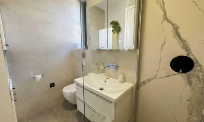 Недвижимость Трёхкомнатная квартира в центре: 17