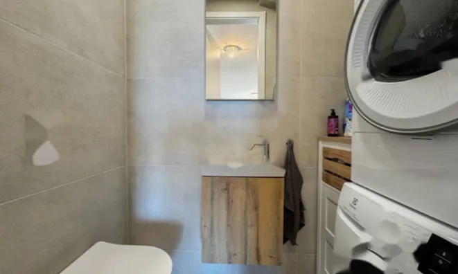 Недвижимость Трёхкомнатная квартира в центре: 19