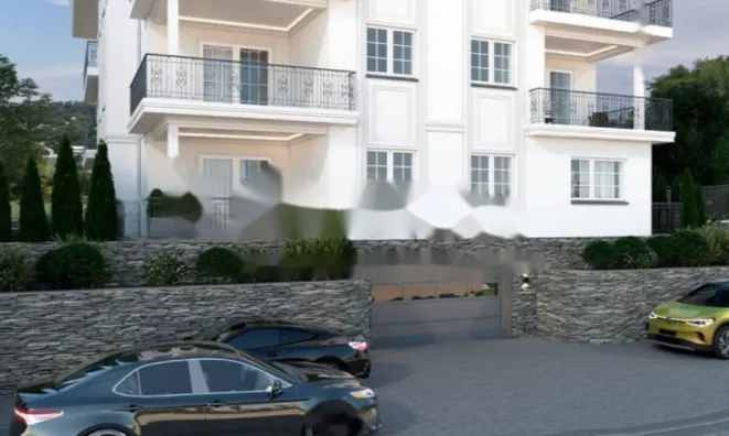 Недвижимость Четырехкомнатная квартира в центре: 5