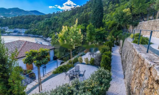 Недвижимость Трехкомнатная квартира, Побри: 25