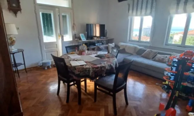 Недвижимость Трёхкомнатная квартира, Центр: 2