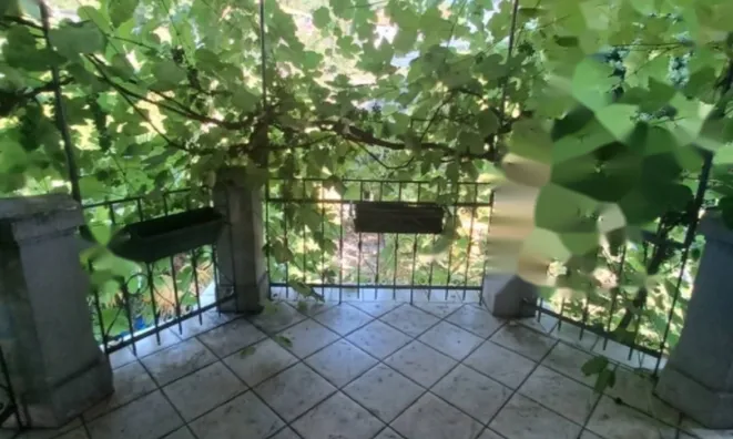 Недвижимость Трёхкомнатная квартира, Центр: 11