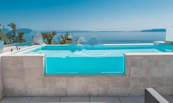 Недвижимость Квартира в Опатии на втором этаже: 1