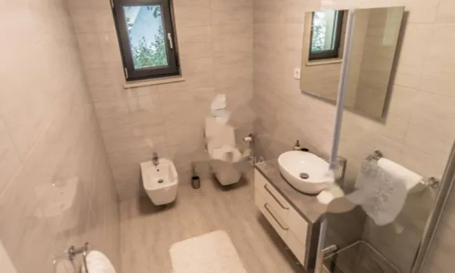 Недвижимость Квартира в Опатии на втором этаже: 34