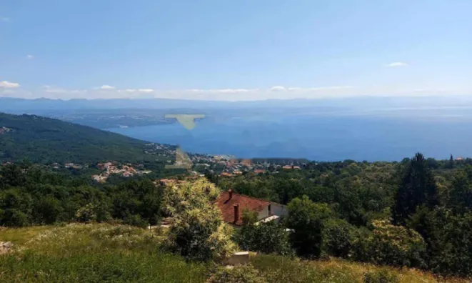 Недвижимость Трехкомнатная квартира, Опатия: 1