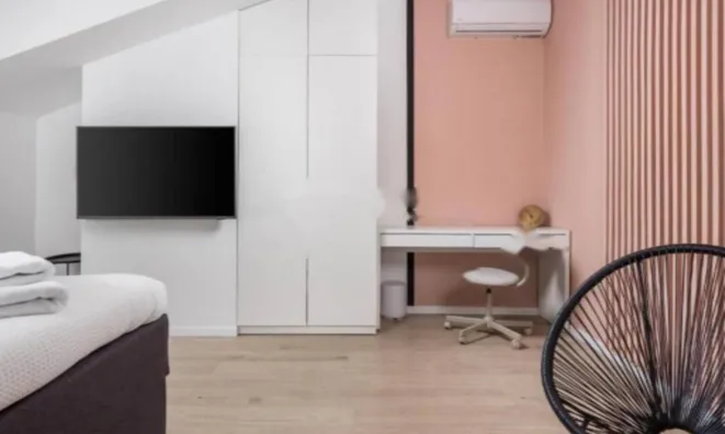 Недвижимость Трехкомнатная квартира, центр: 19