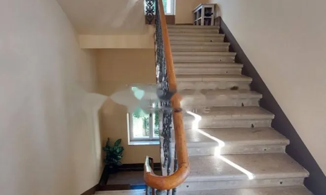 Недвижимость Четырёхкомнатная квартира в центре: 13