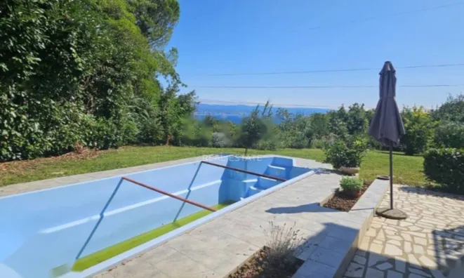 Недвижимость Четырехкомнатная квартира в центре Опатии: 23