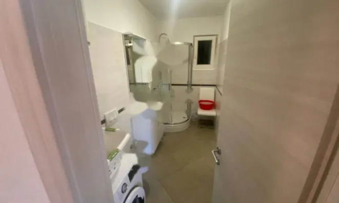 Недвижимость Трехкомнатная квартира, центр: 22