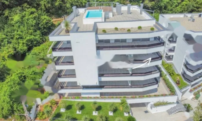 Недвижимость Трехкомнатная квартира Центр: 1