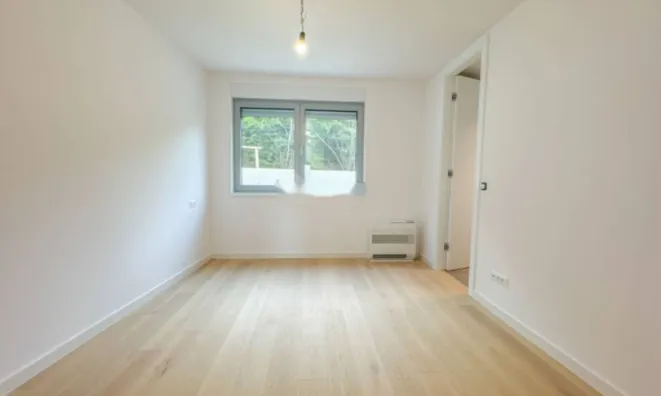 Недвижимость Трехкомнатная квартира Центр: 19