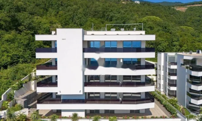 Недвижимость Четырехкомнатная квартира в центре Опатии: 1